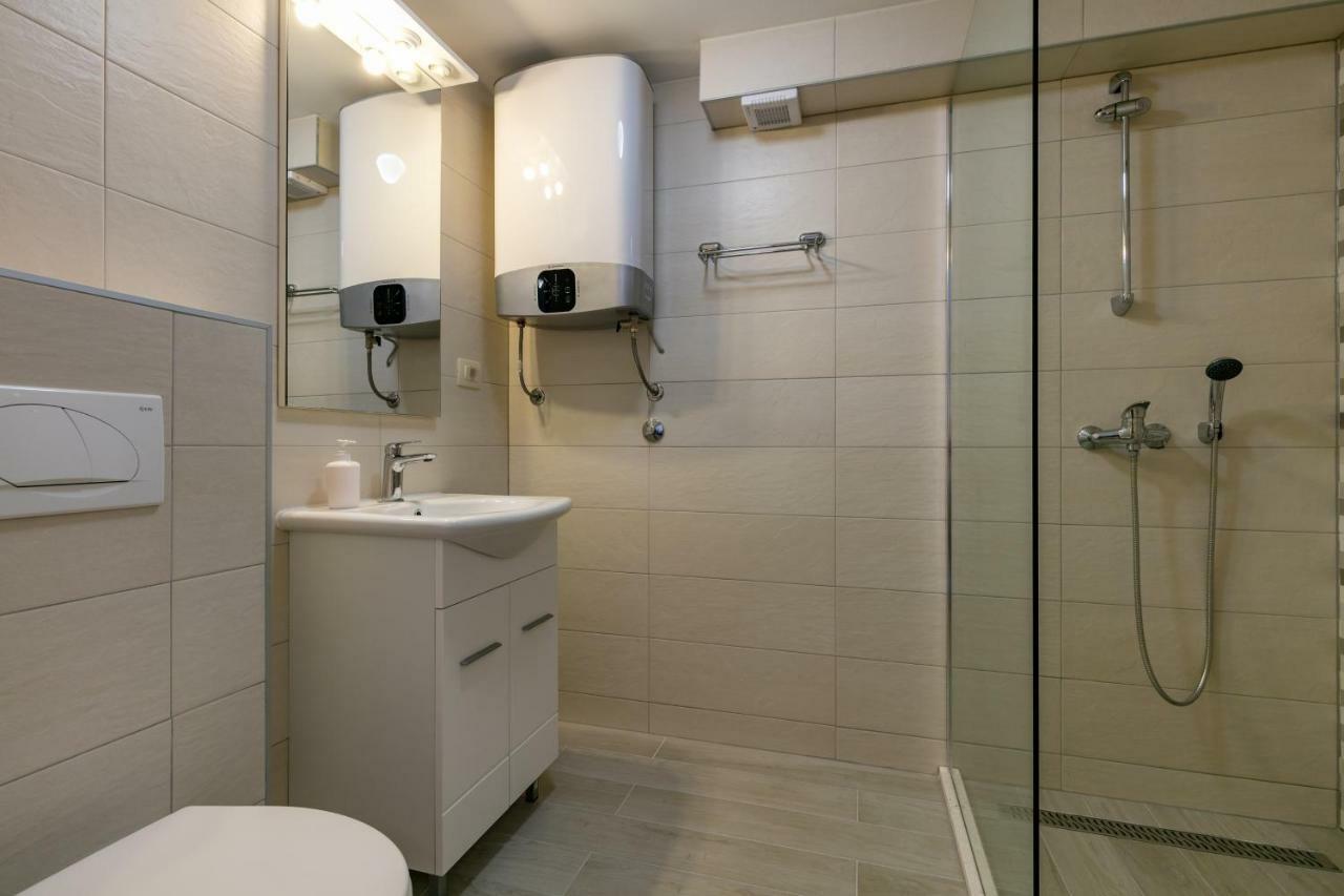 Studio Apartment Oleander Спліт Екстер'єр фото